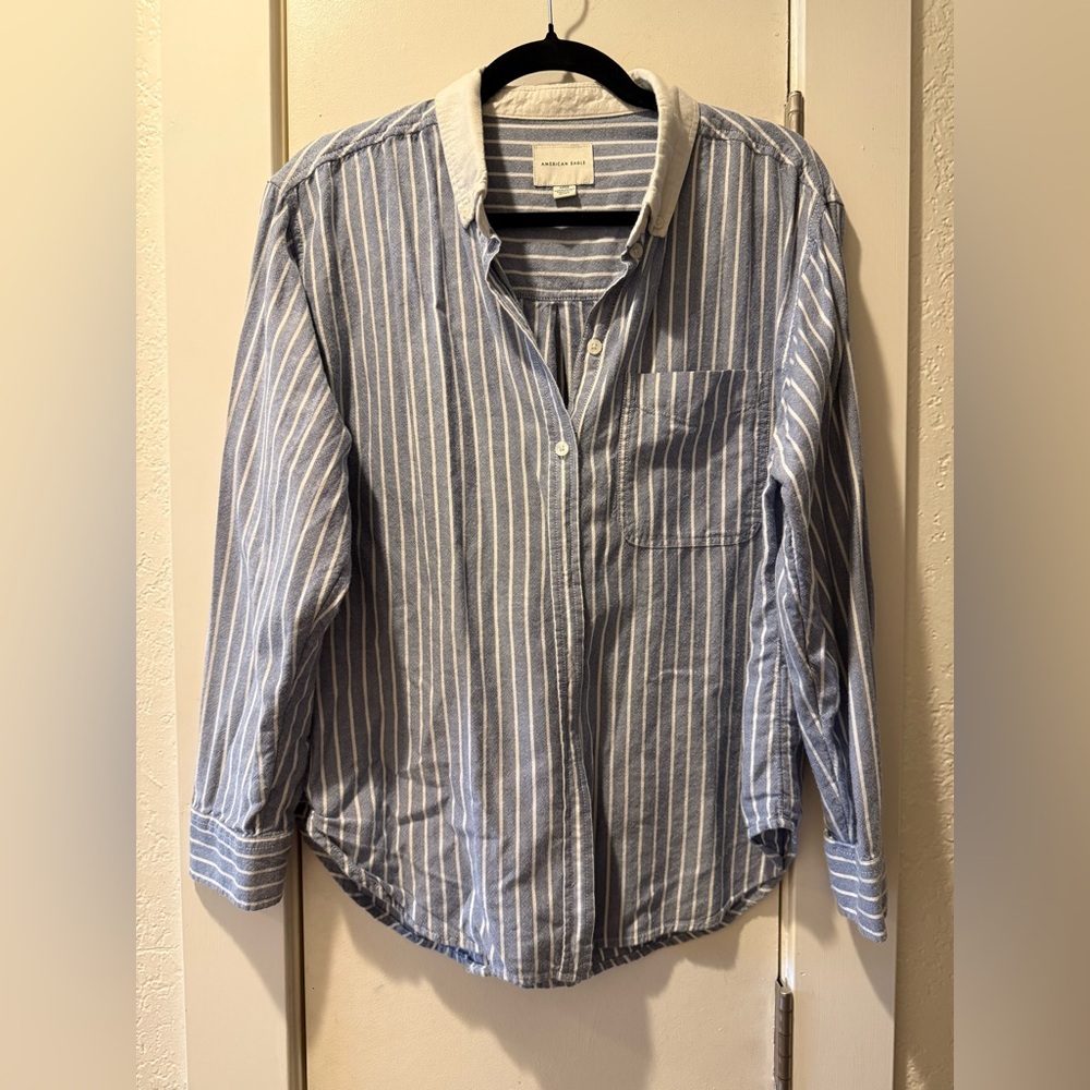 American Eagle Outfitters Blue and White Striped Shirt